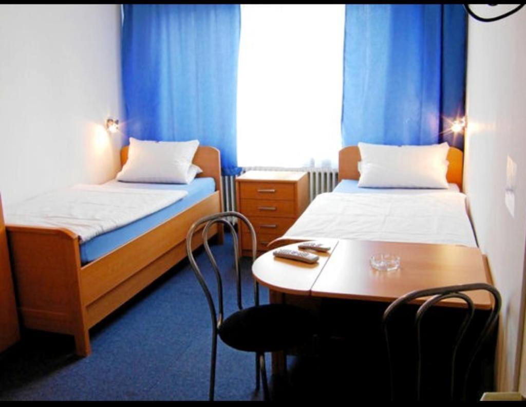 Pension Weiss Munchen Bagian luar foto